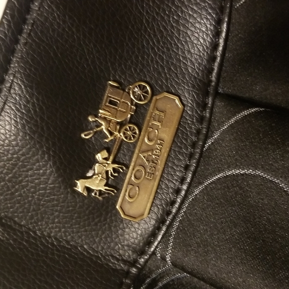 Purse - Picture 2 of 6